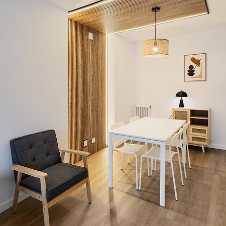Apartamento Con Dos Grandes Terrazas En ชีโรนา ภายนอก รูปภาพ